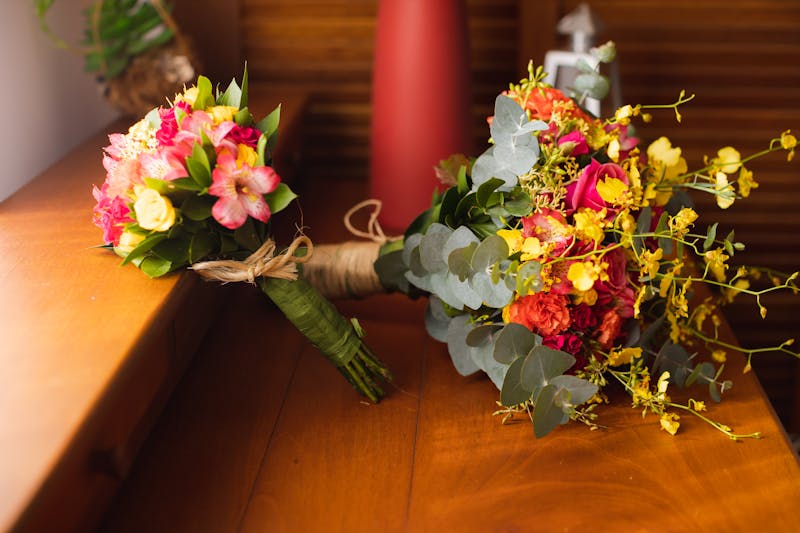 Bouquet de fleurs printanières colorées